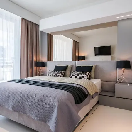 Absyntapart Market Square Apartment *
