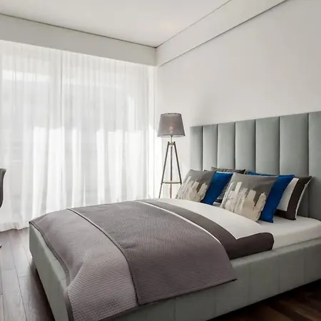 Absyntapart Market Square Apartment