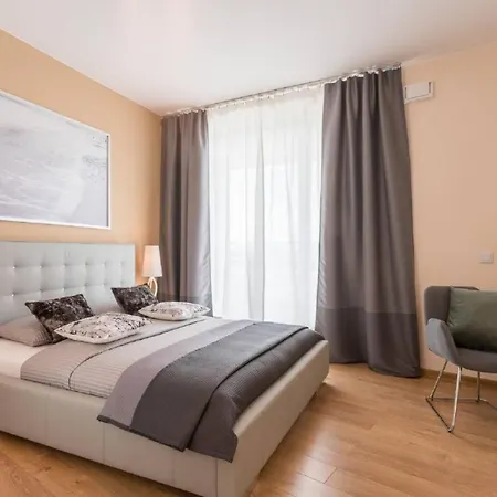 Absyntapart Market Square Apartment