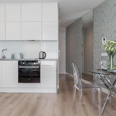 Lägenhet Absyntapart Biskupia